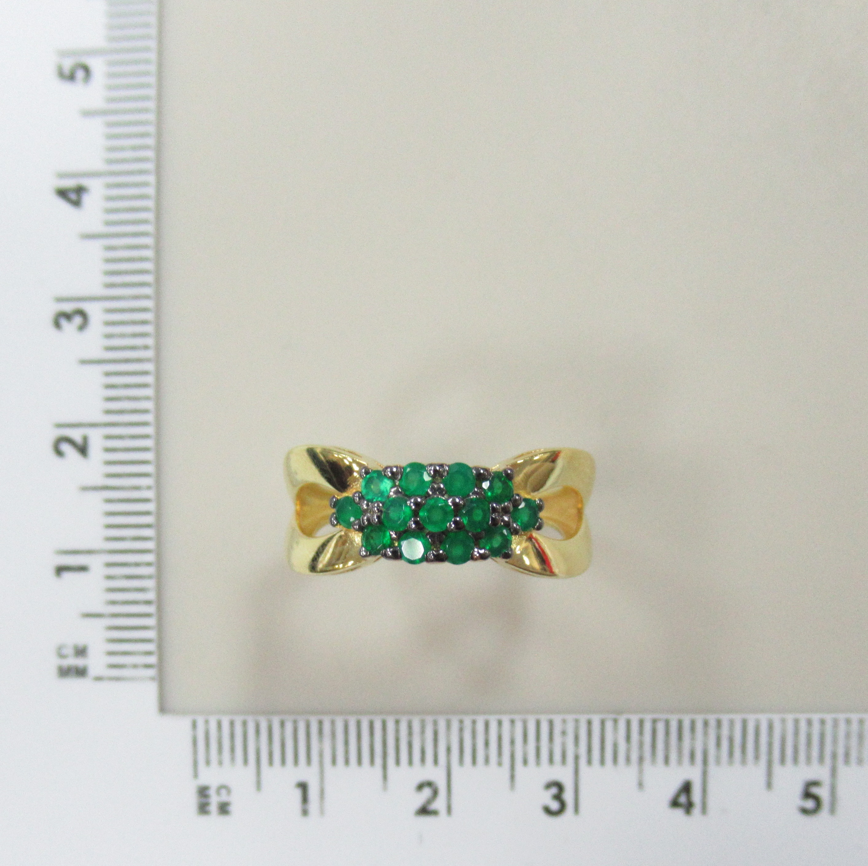 Серебряное кольцо с агатами